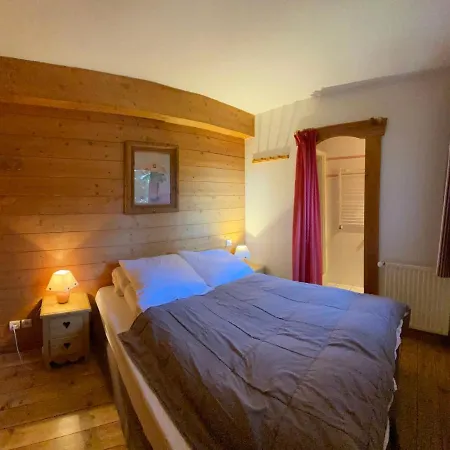 3 Pieces Les Saisies Avec Piscine, Parking, 2 Bains - Fr-1-293-352 Apartman *