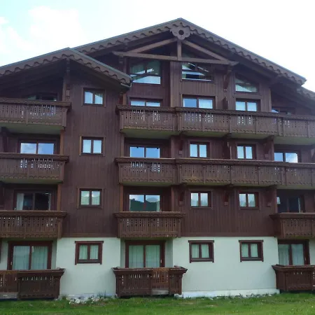 3 Pieces Les Saisies Avec Piscine, Parking, 2 Bains - Fr-1-293-352 Apartment *