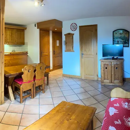 Apartman 3 Pieces Les Saisies Avec Piscine, Parking, 2 Bains - Fr-1-293-352